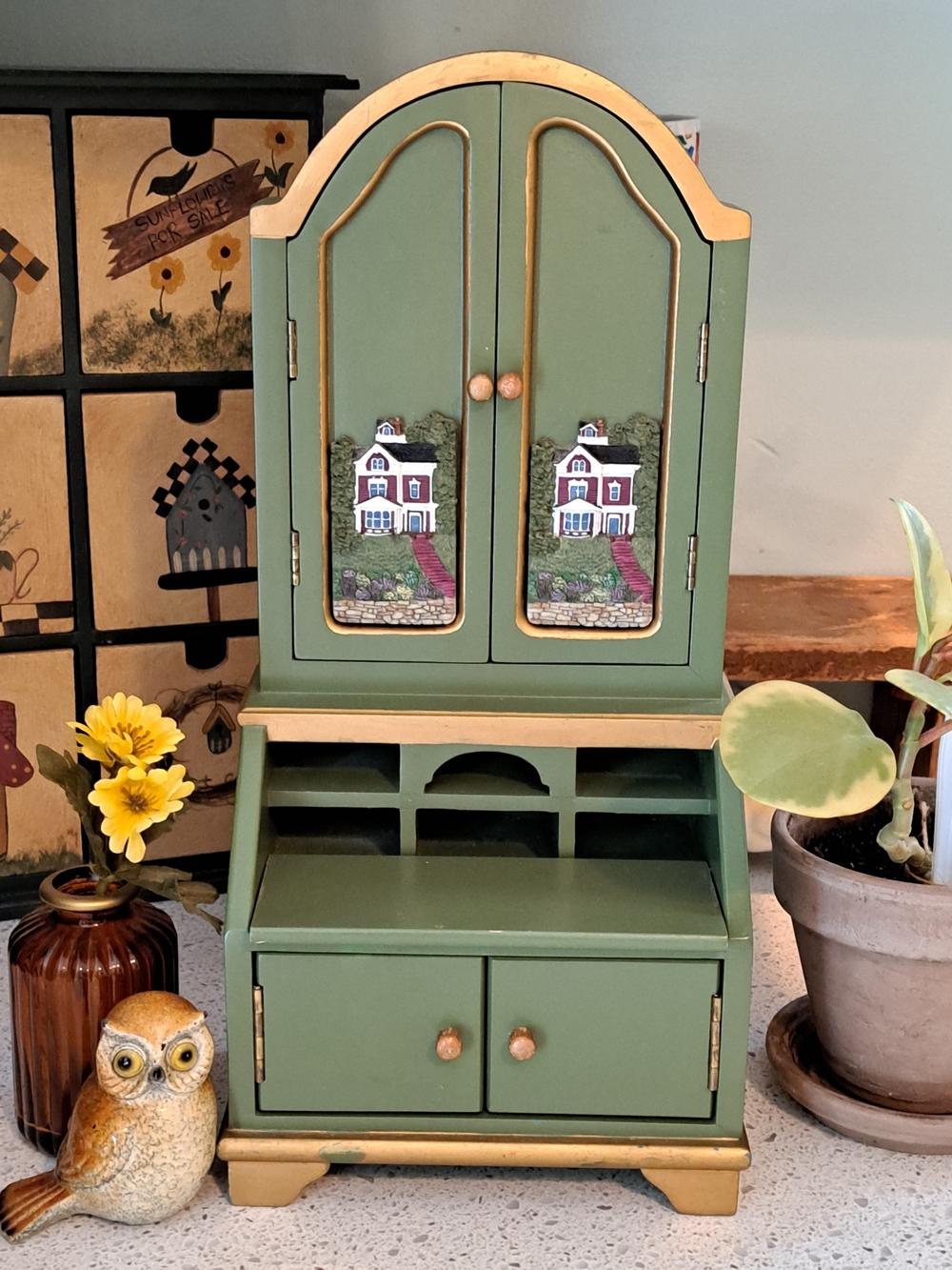 RARE Green Decorative Countertop Wooden Storage Cabinet Key Holder